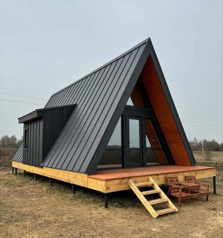 ConstructiiCaseTrainice